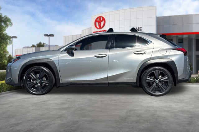Used 2019 Lexus UX 250h w/ Premium Package AWD/4WD image 8