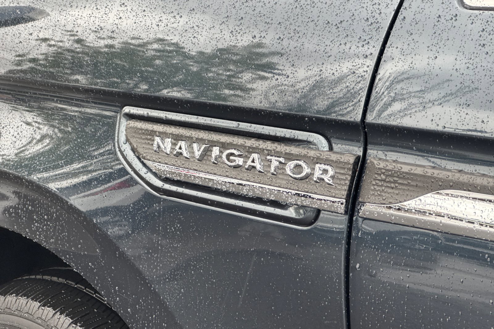 Certified 2024 Lincoln Navigator L Reserve AWD/4WD image 29