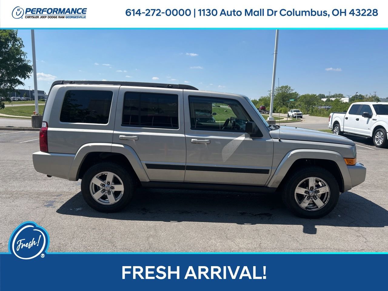 Used 2008 Jeep Commander Sport AWD/4WD image 3