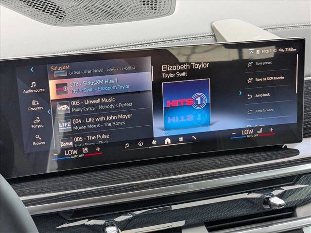 Used 2026 BMW X5 sDrive40i w/ M Sport Package image 14