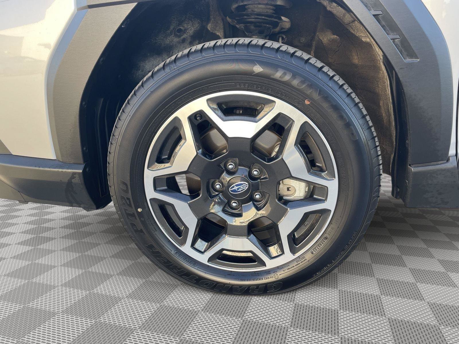 Certified 2026 Subaru Outback Touring AWD/4WD image 8