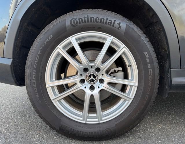 Used 2023 Mercedes-Benz GLC 300 4MATIC image 9