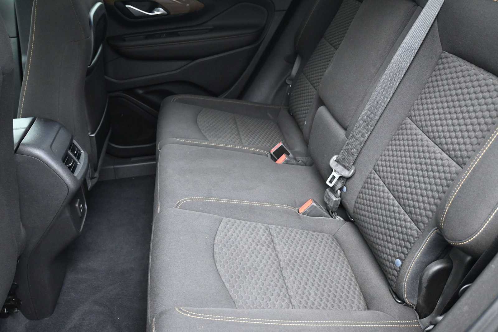 Used 2020 GMC Terrain SLE w/ Driver Convenience Package AWD/4WD image 19