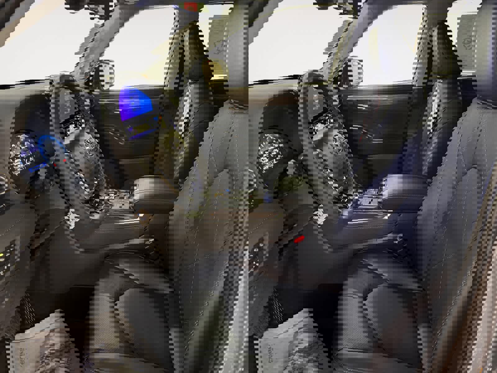 New 2026 Toyota Highlander Platinum image 9