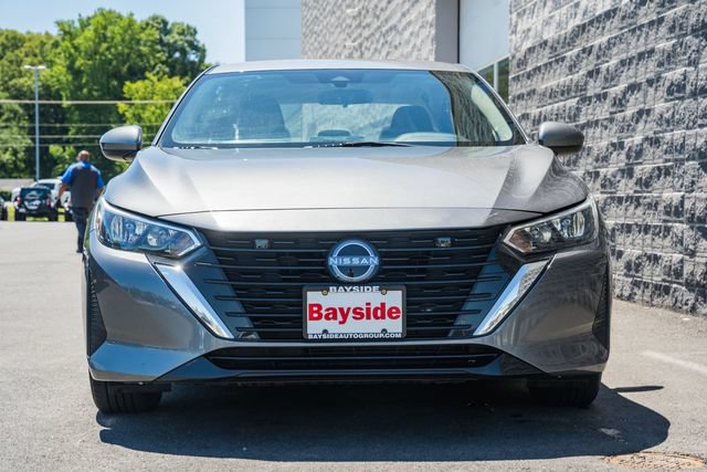 Used 2024 Nissan Sentra SV FWD image 3