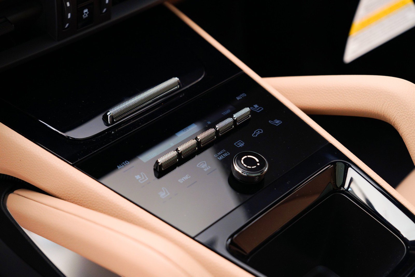 New 2026 Porsche Cayenne Coupe image 27