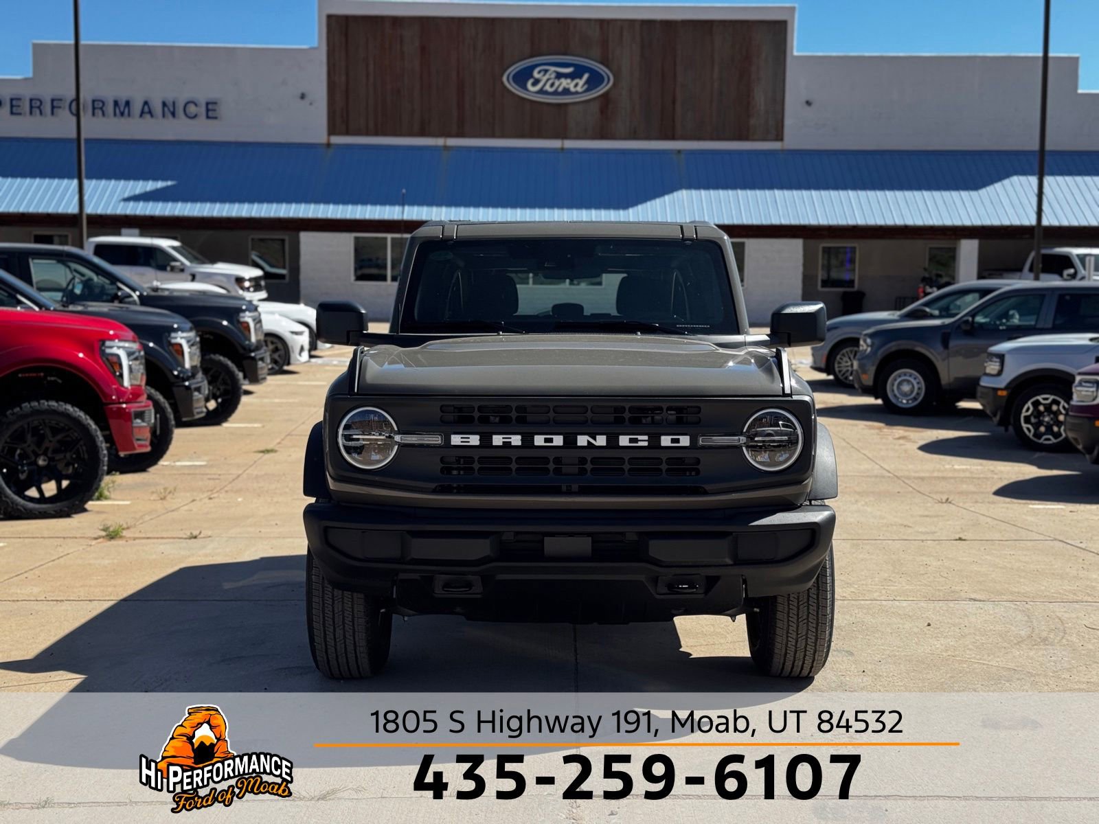 New 2026 Ford Bronco 4-Door AWD/4WD image 2
