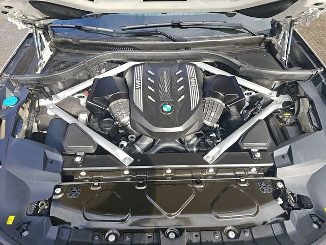 Used 2020 BMW X7 M50i image 23