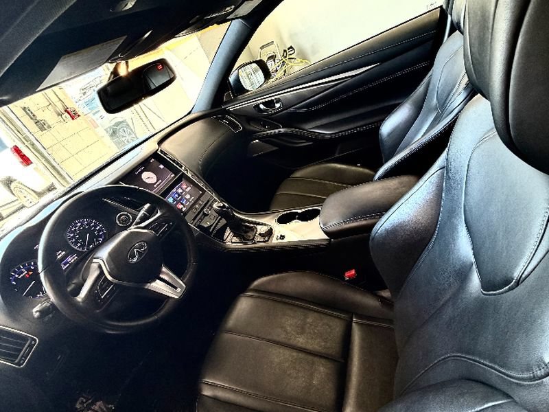 Used 2018 INFINITI Q60 3.0t Luxe RWD image 7