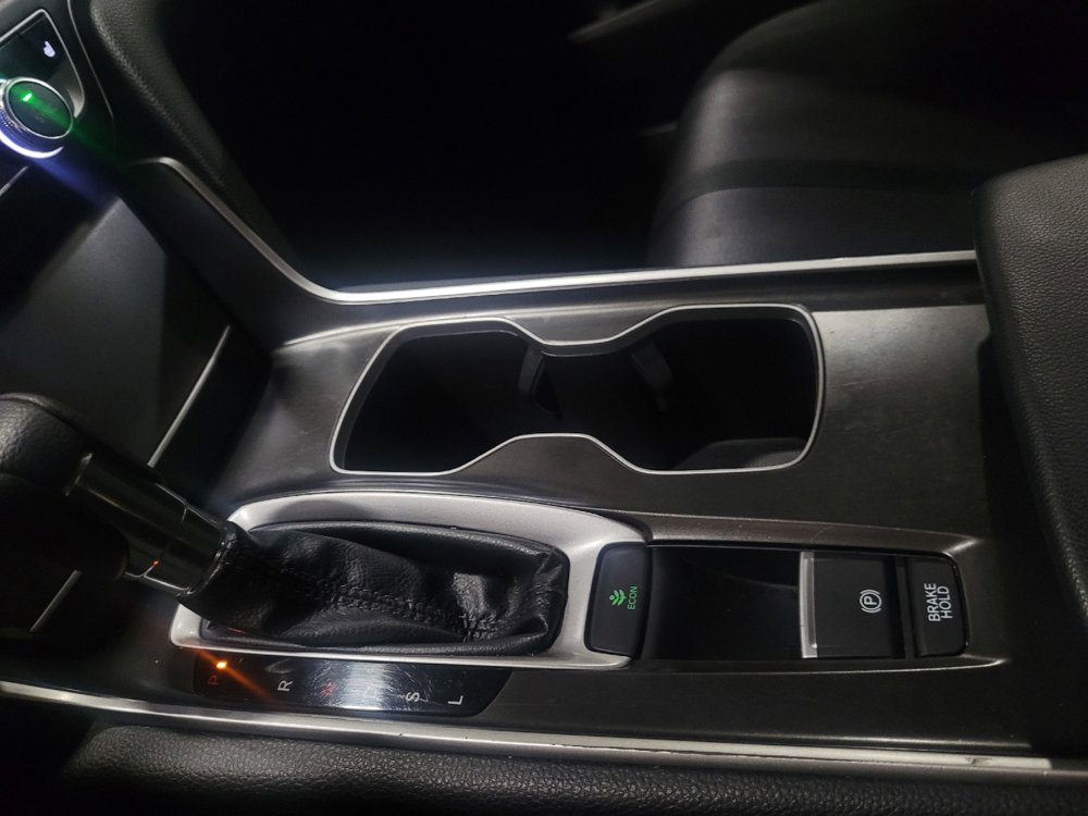 Used 2018 Honda Accord EX image 26