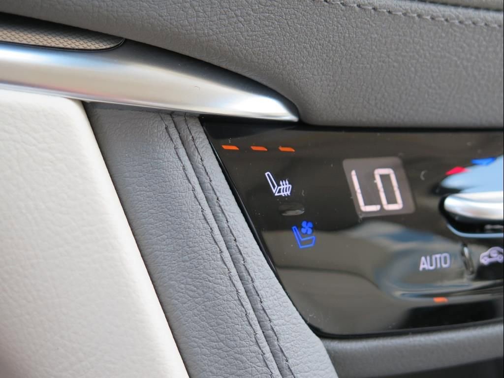 New 2025 Cadillac XT5 Premium Luxury w/ LPO, Floor Liner Package image 16