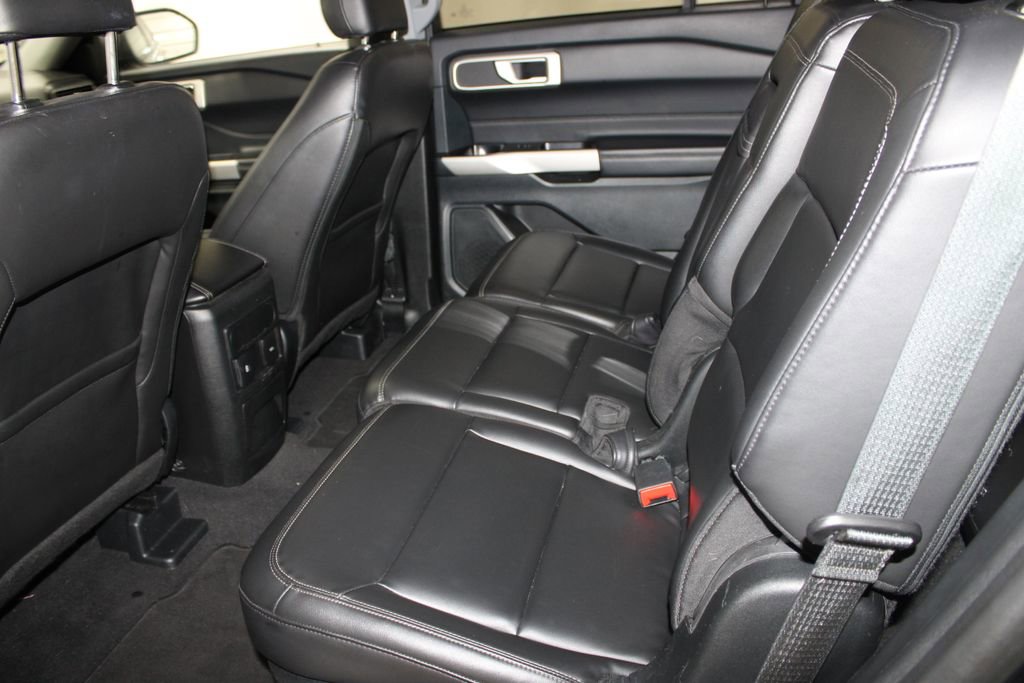 Used 2023 Ford Explorer XLT w/ Equipment Group 202A image 21