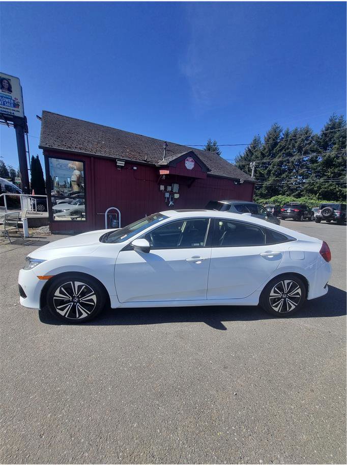 Used 2018 Honda Civic EX-T image 2