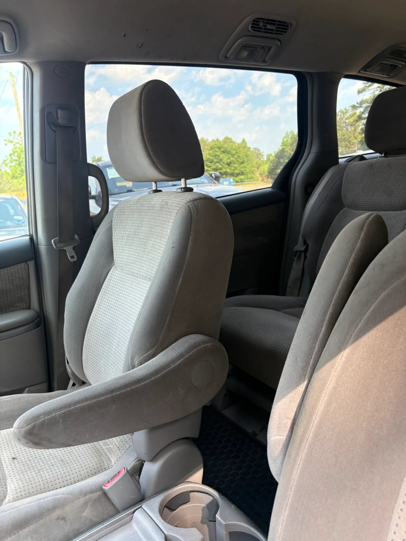 Used 2010 Toyota Sienna LE FWD image 13