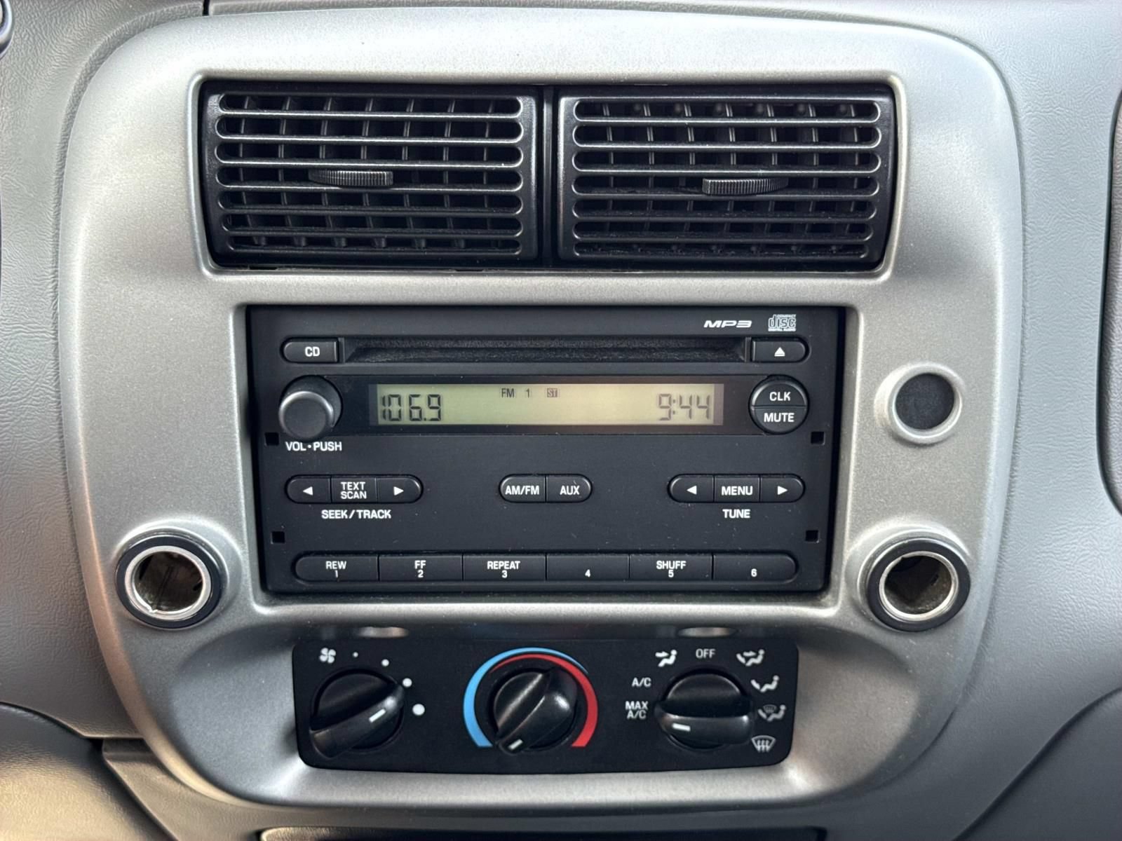 Used 2011 Ford Ranger XLT RWD image 8