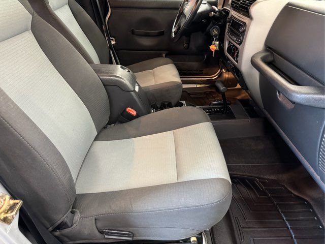 Used 2005 Jeep Wrangler Unlimited image 18