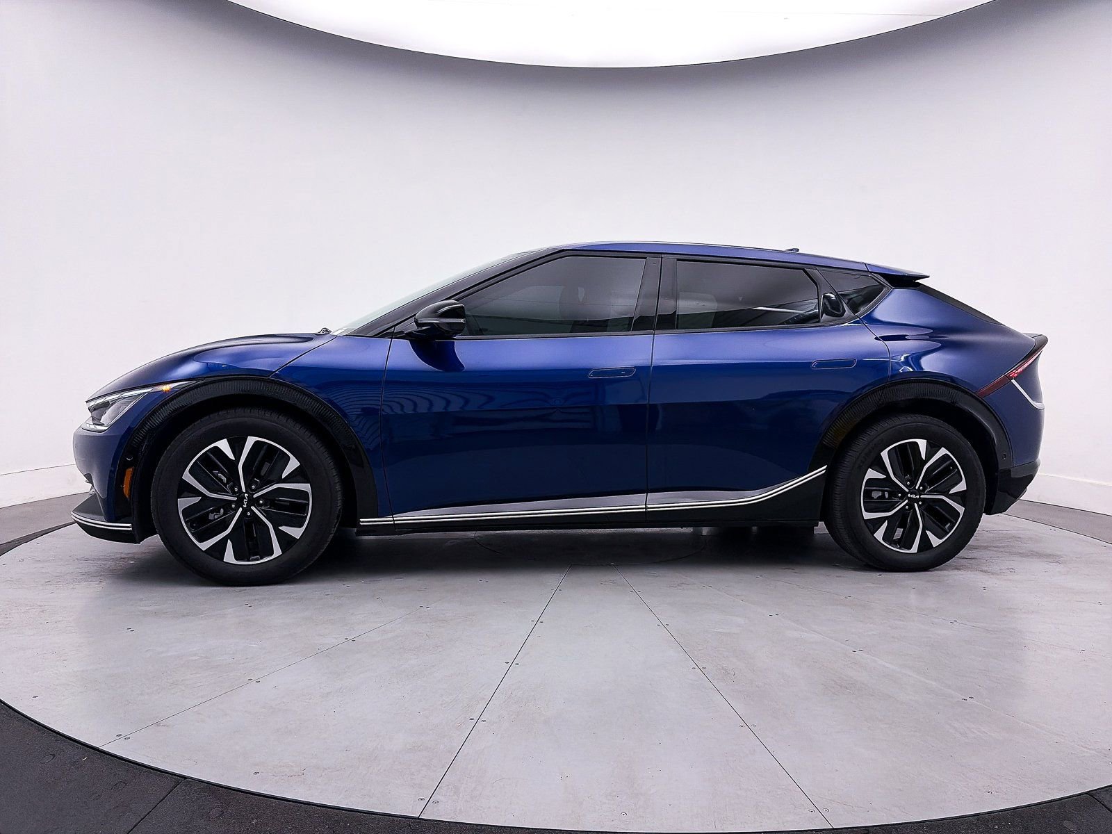 Used 2023 Kia EV6 Wind w/ Wind Technology Package image 40