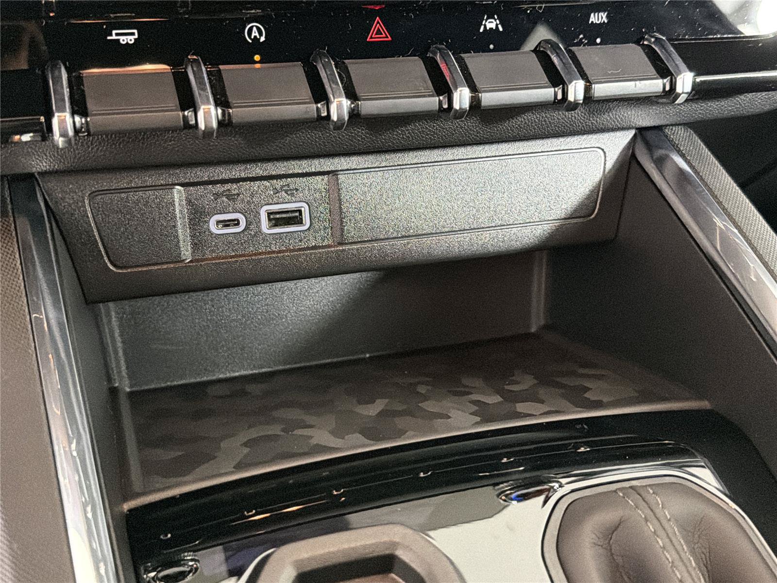 New 2026 GMC Canyon Elevation RWD image 29