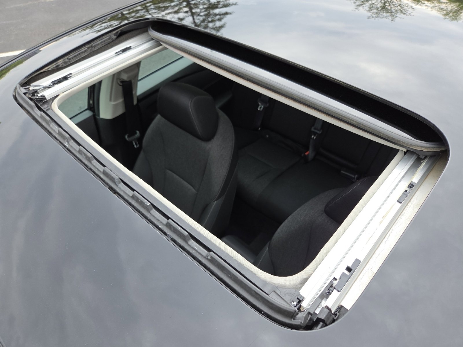 Certified 2024 Honda Accord EX image 4