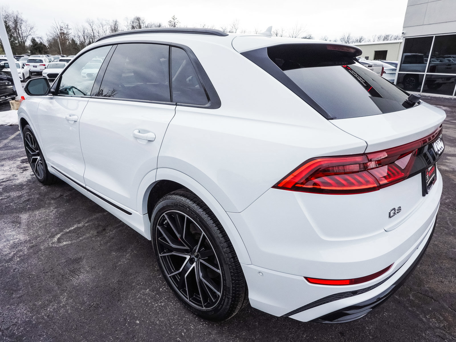 Used 2022 Audi Q8 Prestige w/ Prestige Package image 4