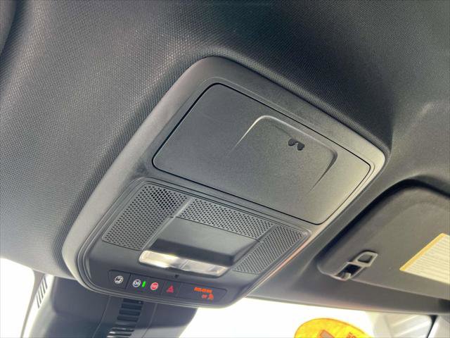 Used 2025 GMC Acadia Elevation w/ Elevation Premium Package image 29