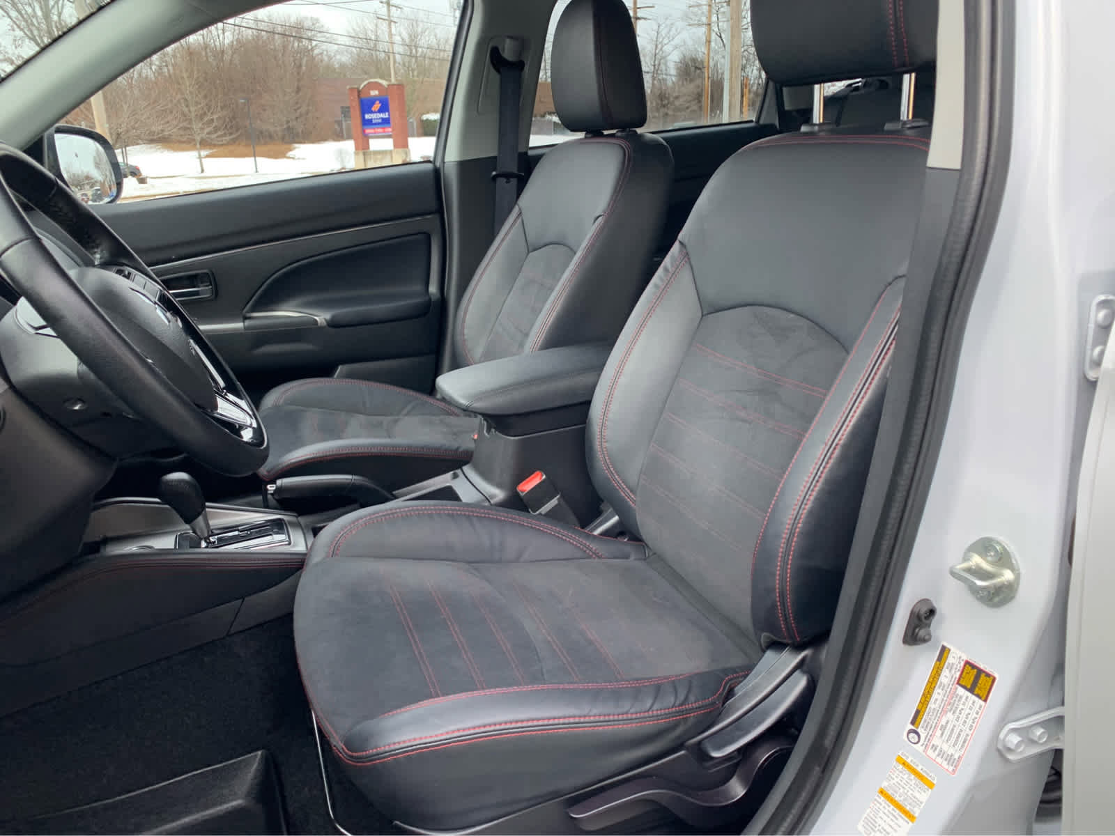 Used 2022 Mitsubishi Outlander Sport SE image 11