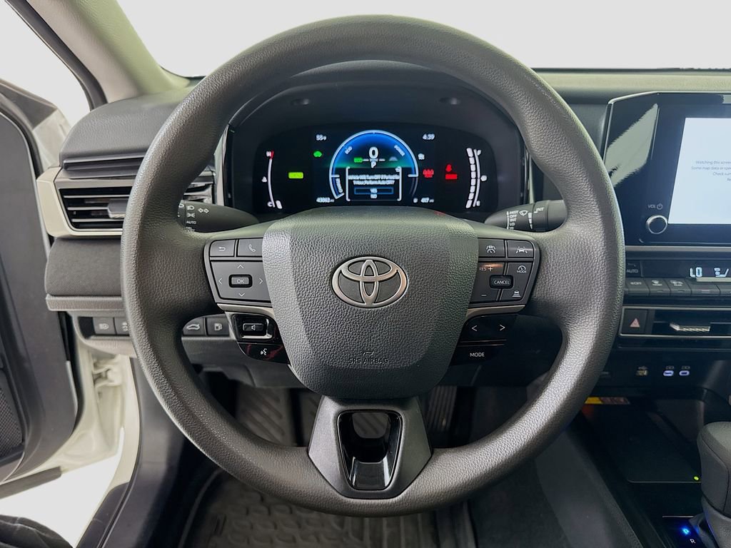 Used 2025 Toyota Camry LE AWD/4WD image 12
