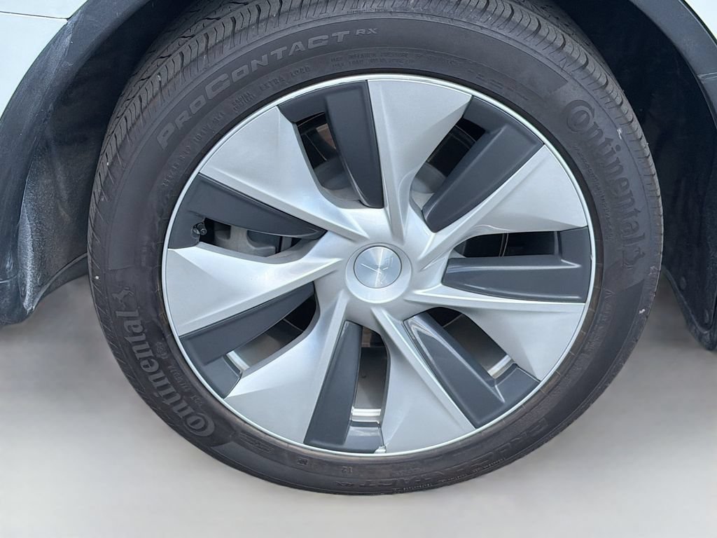 Used 2021 Tesla Model Y Long Range AWD/4WD image 9