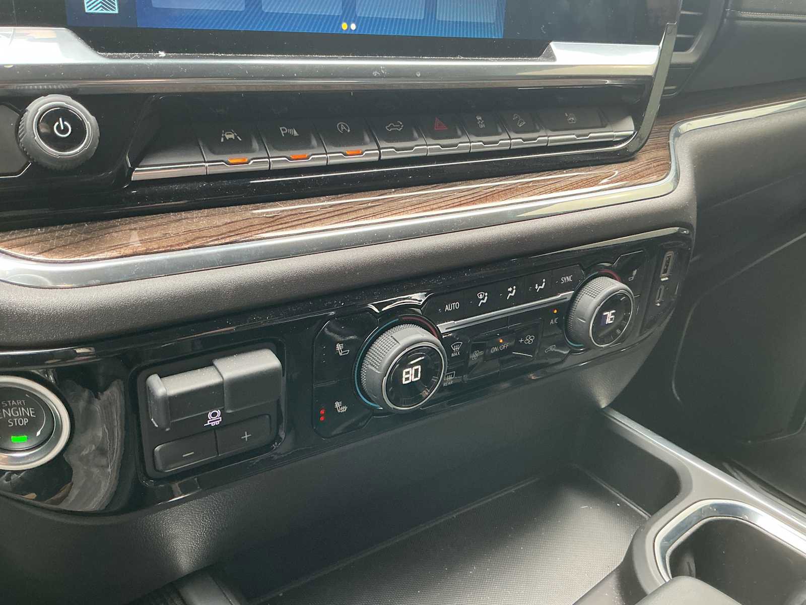 Used 2025 Chevrolet Silverado 1500 LT Trail Boss AWD/4WD image 14