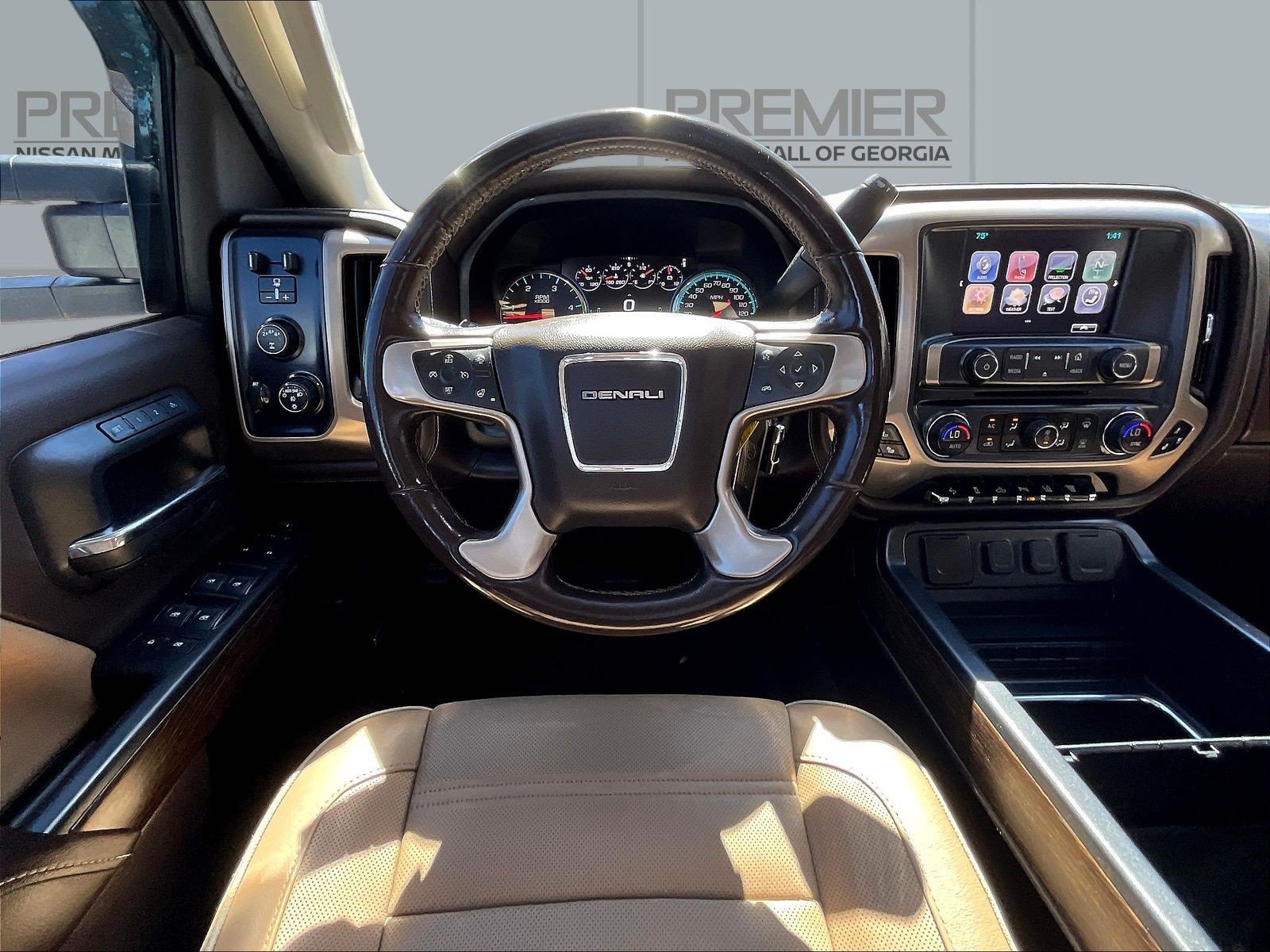 Used 2018 GMC Sierra 2500 Denali w/ Duramax Plus Package AWD/4WD image 11