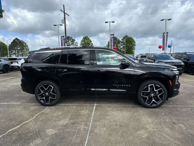 New 2026 Chevrolet Traverse High Country w/ LPO, Floor Liner Package FWD image 9