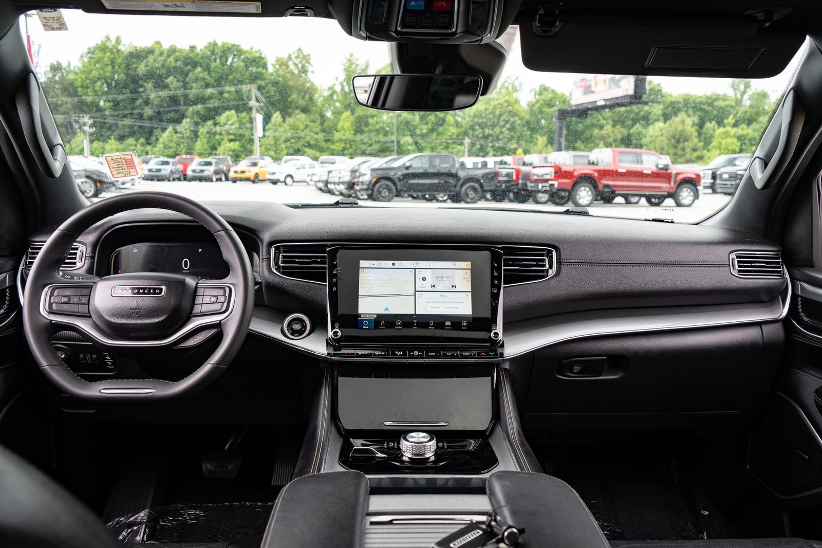 Used 2022 Jeep Wagoneer Series I AWD/4WD image 21