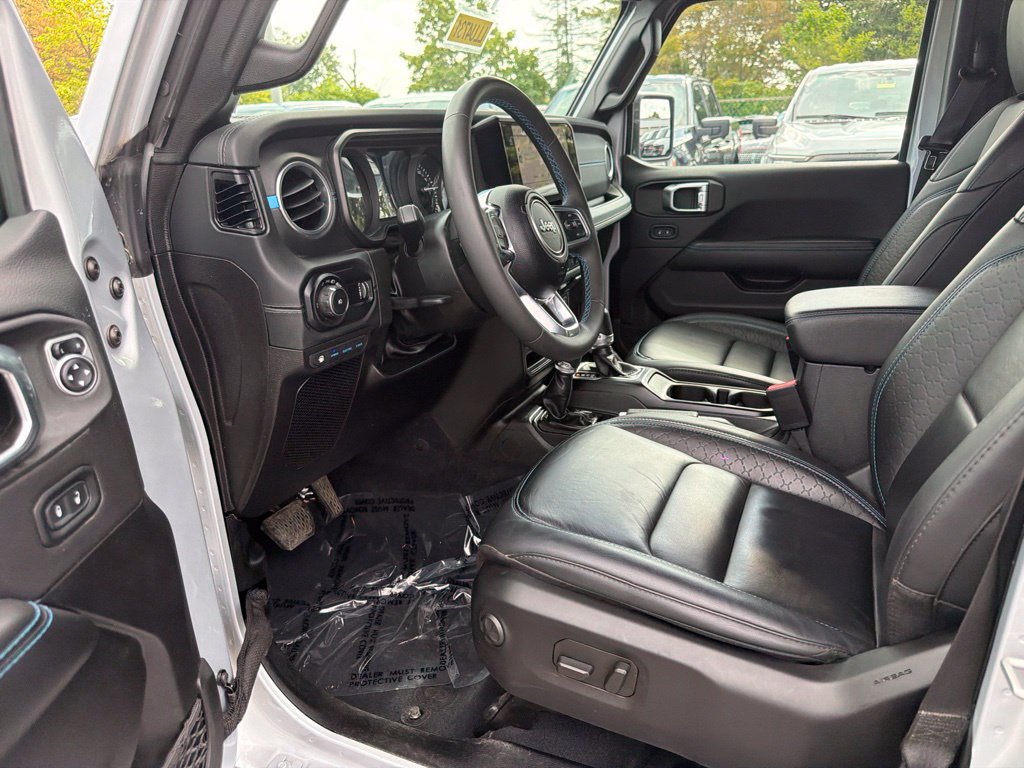 Used 2024 Jeep Wrangler High Altitude AWD/4WD image 13