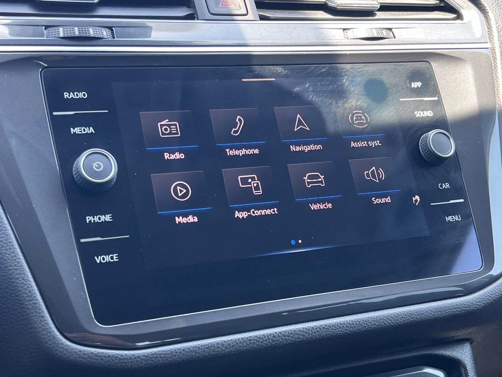 Certified 2022 Volkswagen Tiguan SE FWD image 13