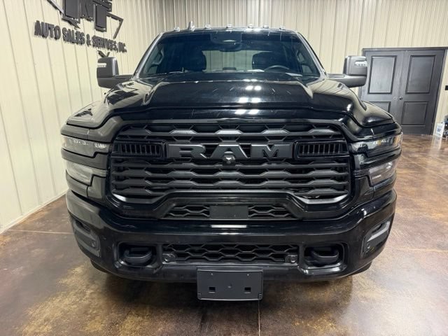 Used 2025 RAM 3500 Big Horn AWD/4WD image 2
