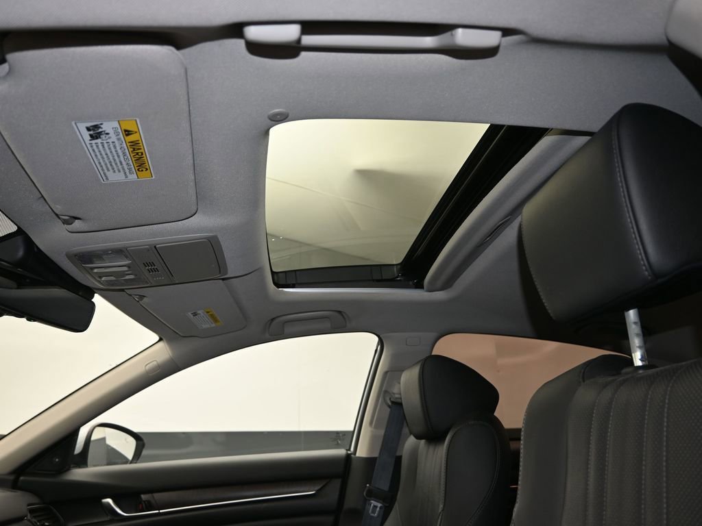 Certified 2021 Honda Accord EX-L image 18