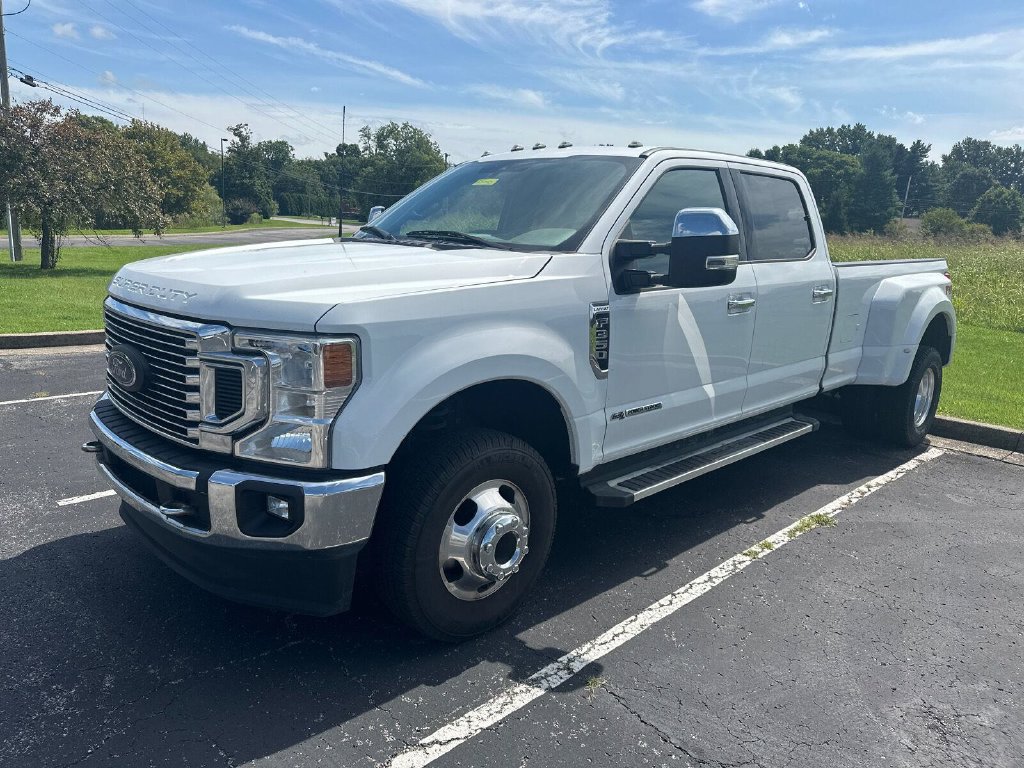 Used 2022 Ford F350 Lariat w/ Chrome Package AWD/4WD image 4