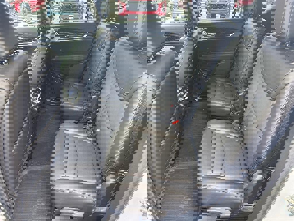 Used 2024 Cadillac XT6 Premium Luxury w/ Technology Package image 6