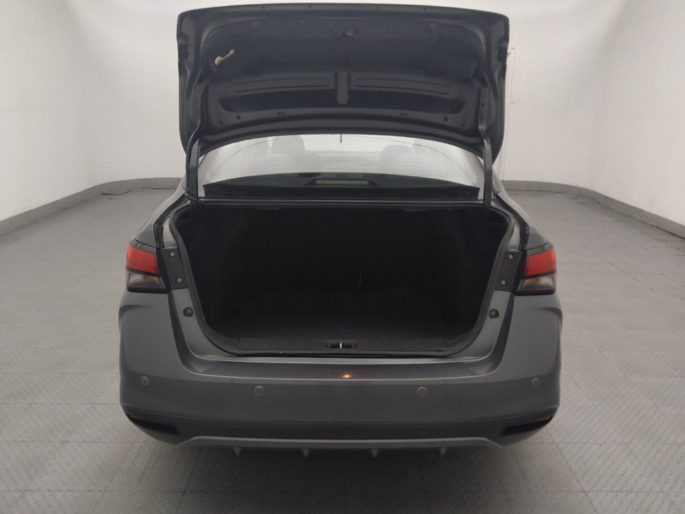 Used 2020 Nissan Versa S FWD image 29