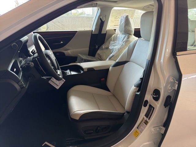 New 2025 Lexus ES 350 w/ Premium Package image 6