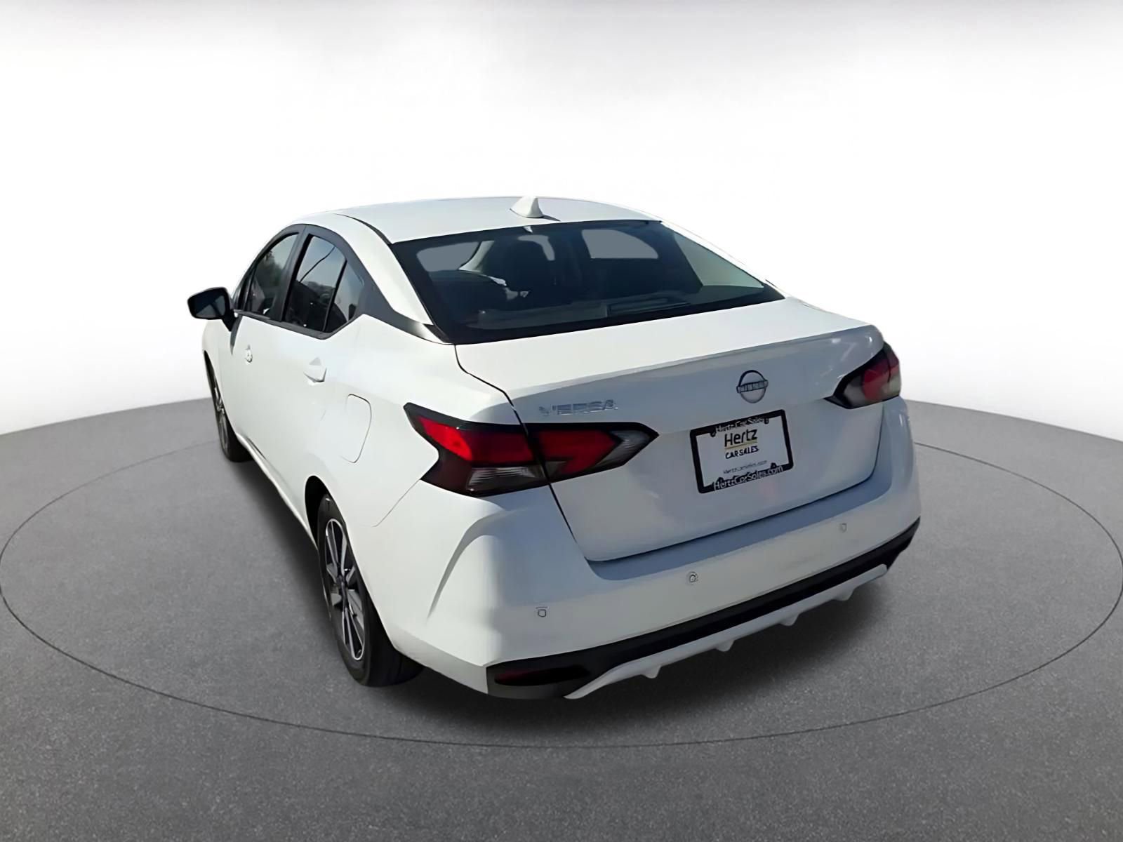 Used 2025 Nissan Versa SV image 10