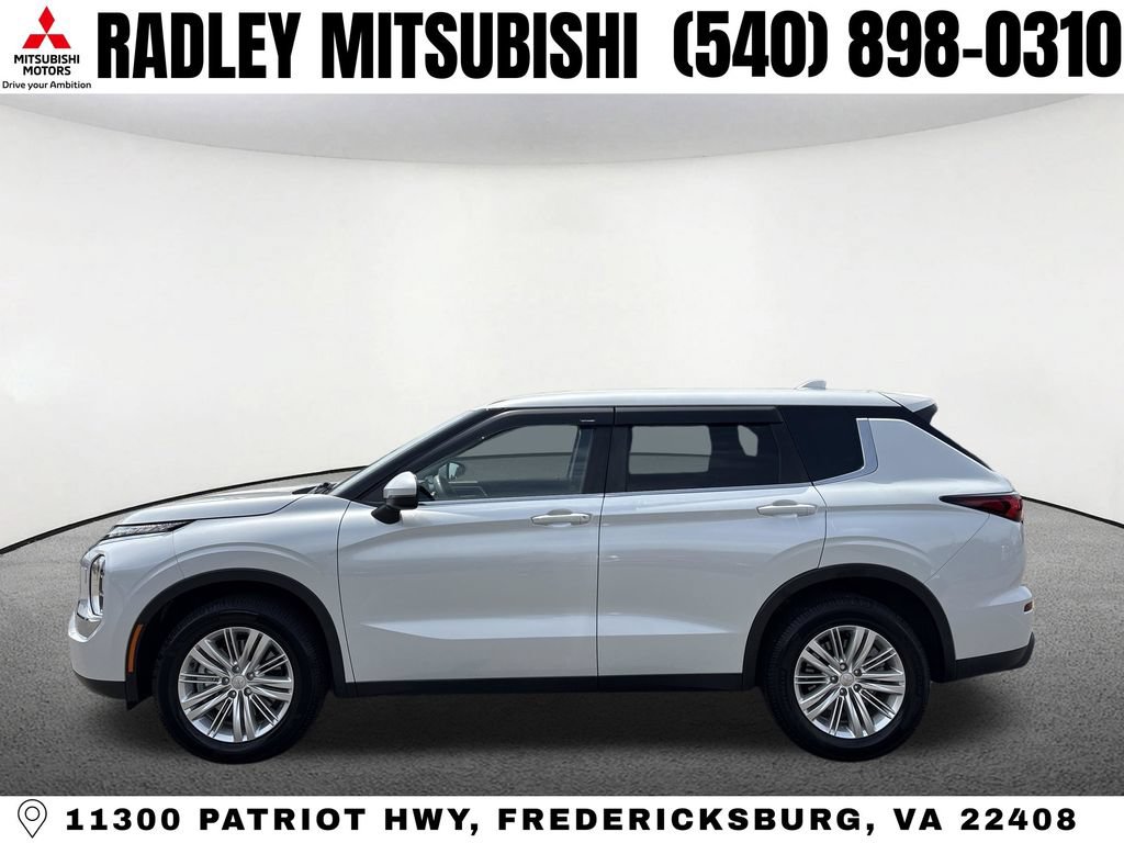 Used 2022 Mitsubishi Outlander ES AWD/4WD image 16