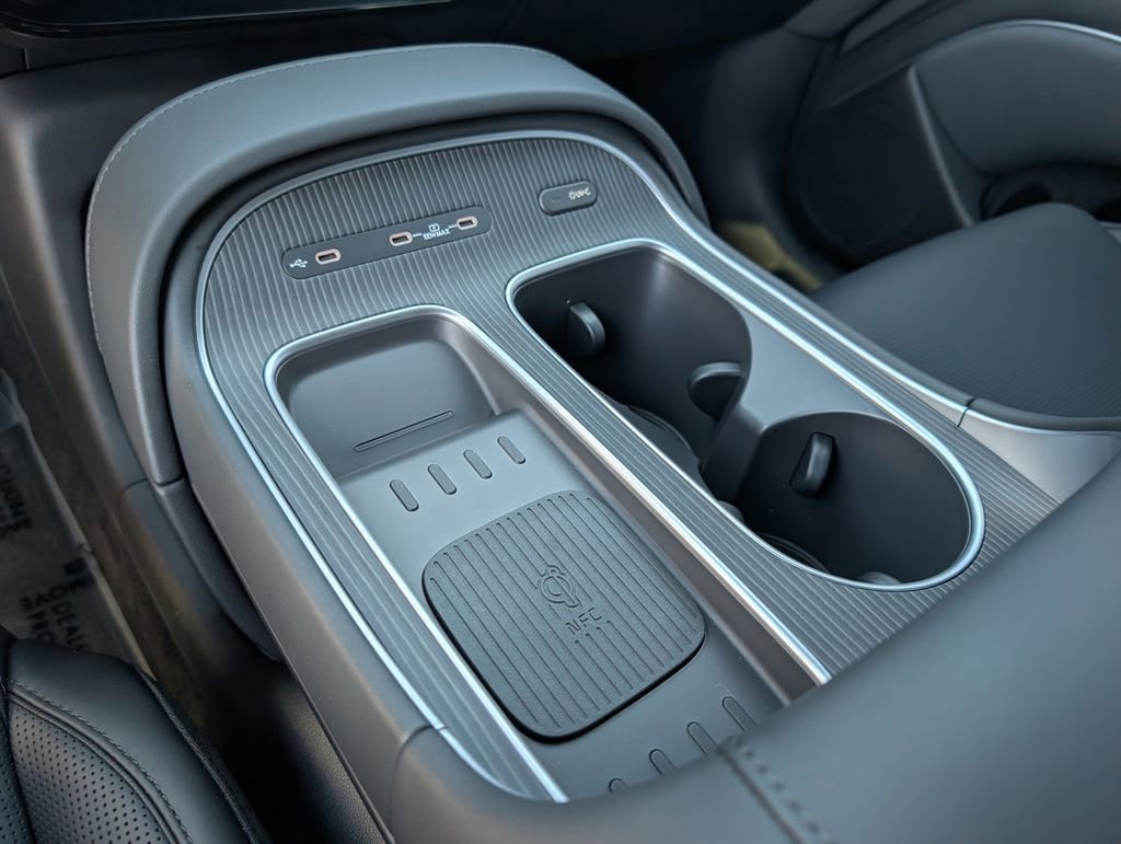 Used 2026 Hyundai Palisade Calligraphy image 31