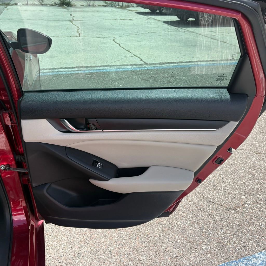 Used 2019 Honda Accord Hybrid image 15