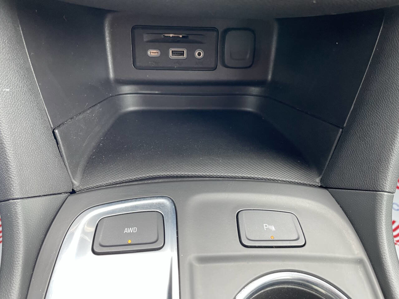 Used 2024 Chevrolet Equinox LT image 23