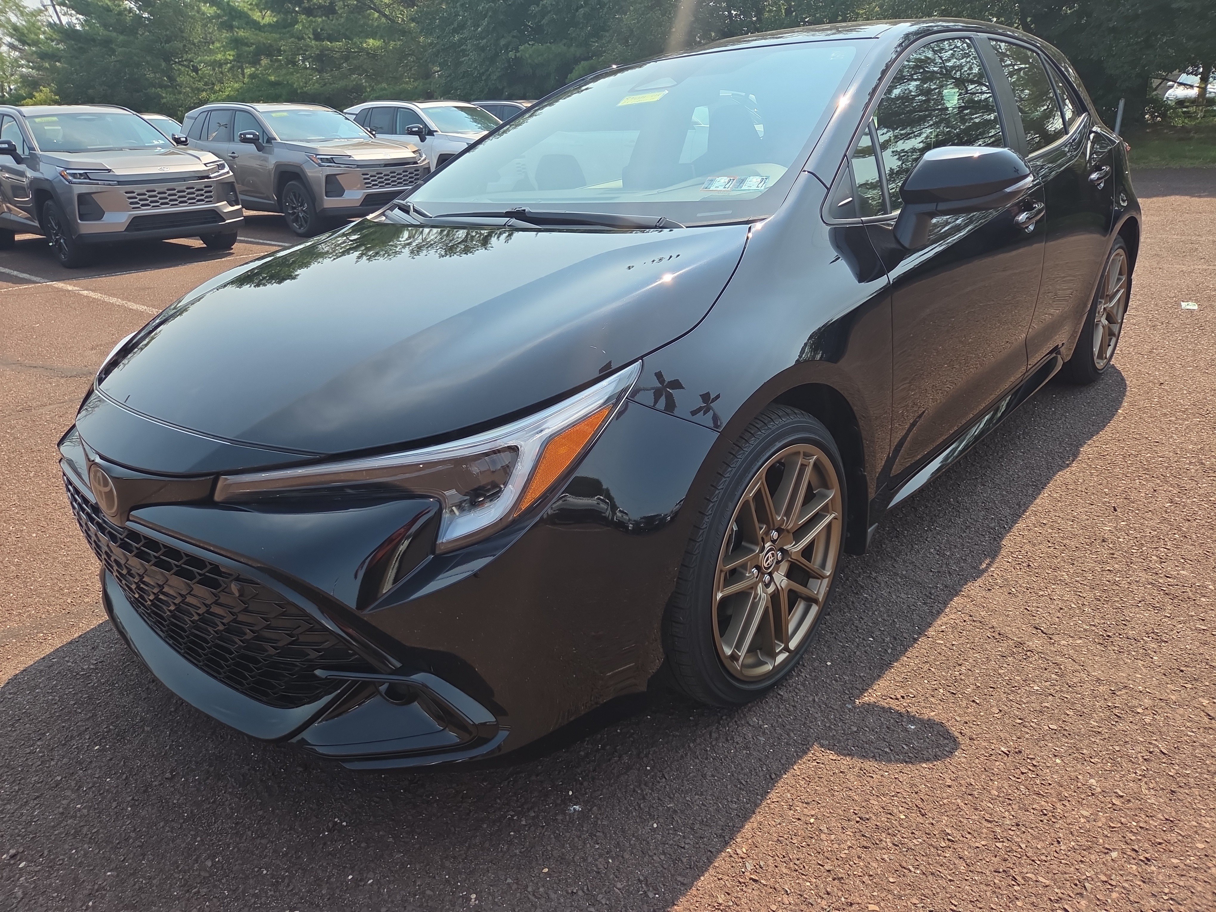 Certified 2025 Toyota Corolla Hatchback w/ SE Package FWD image 7