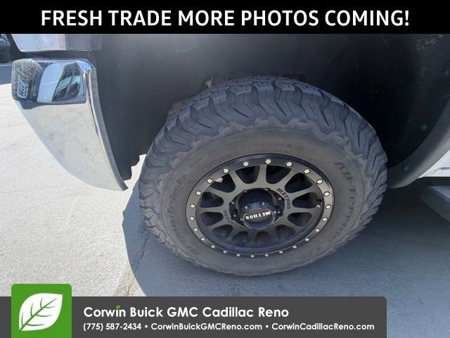 Used 2019 GMC Sierra 2500 SLT w/ Duramax Plus Package AWD/4WD image 8