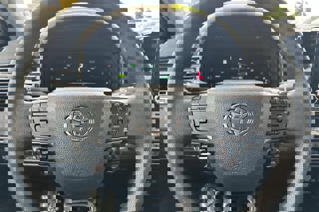 Certified 2025 Toyota Camry LE image 28