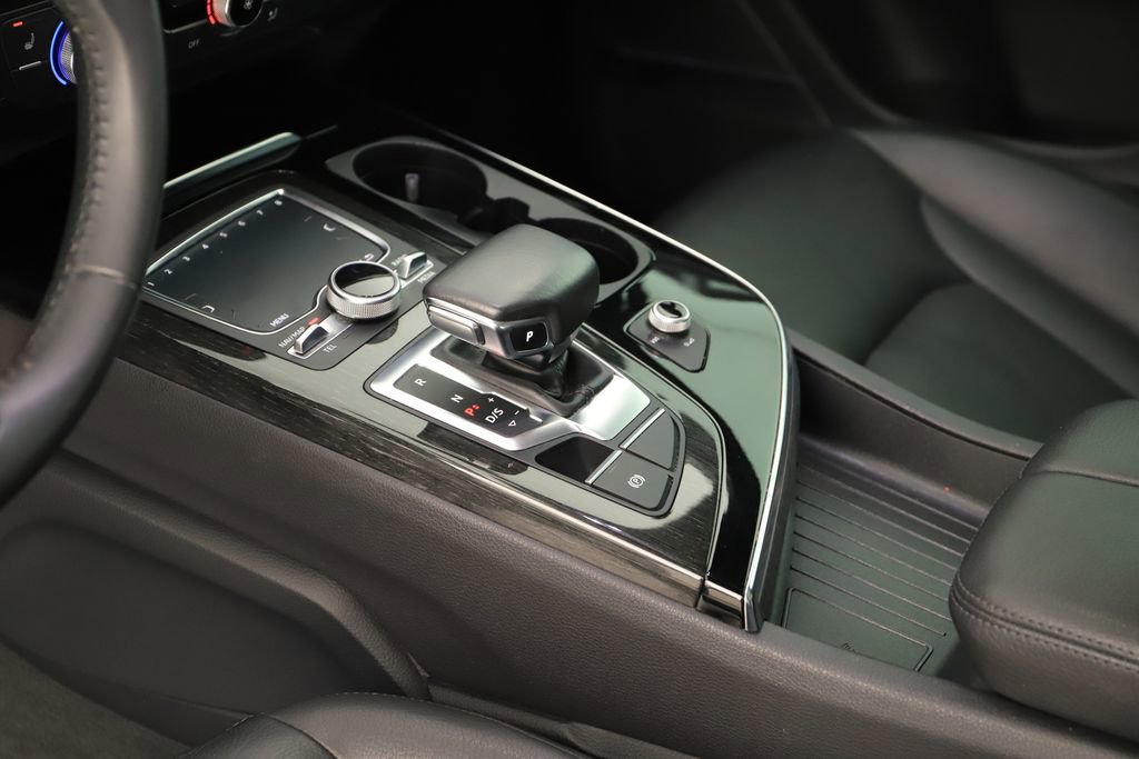 Used 2018 Audi Q7 3.0T Premium Plus w/ Premium Plus Package image 17