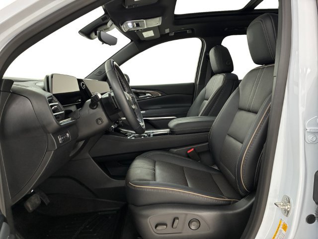 Certified 2026 Chevrolet Traverse High Country AWD/4WD image 12